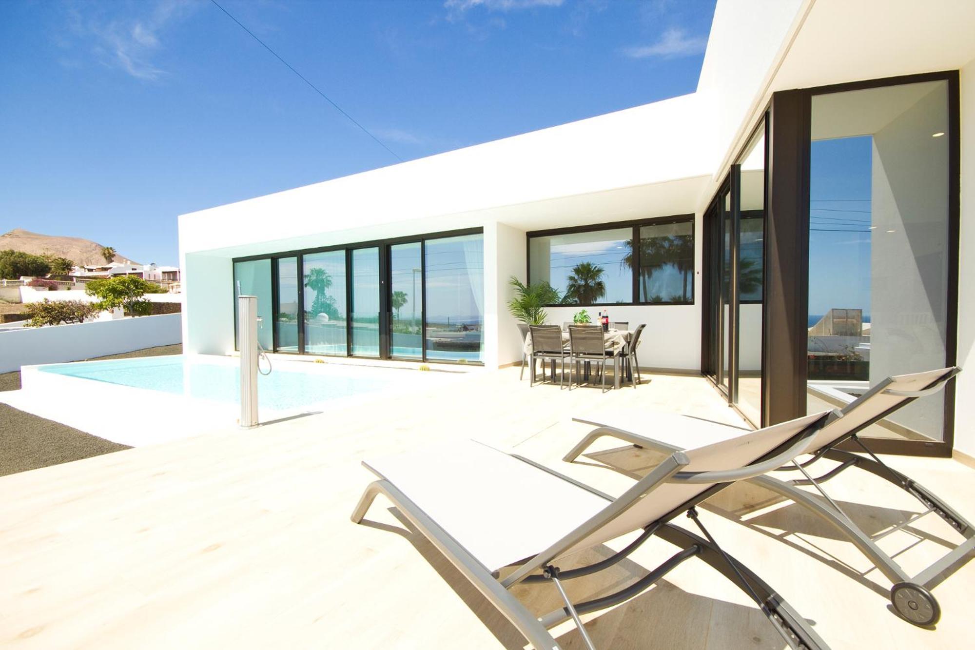 Villa Mendoza - By Az Rentals Guime Exterior photo