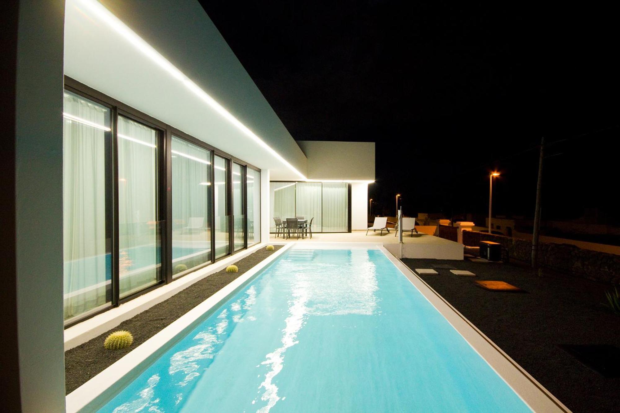 Villa Mendoza - By Az Rentals Guime Exterior photo