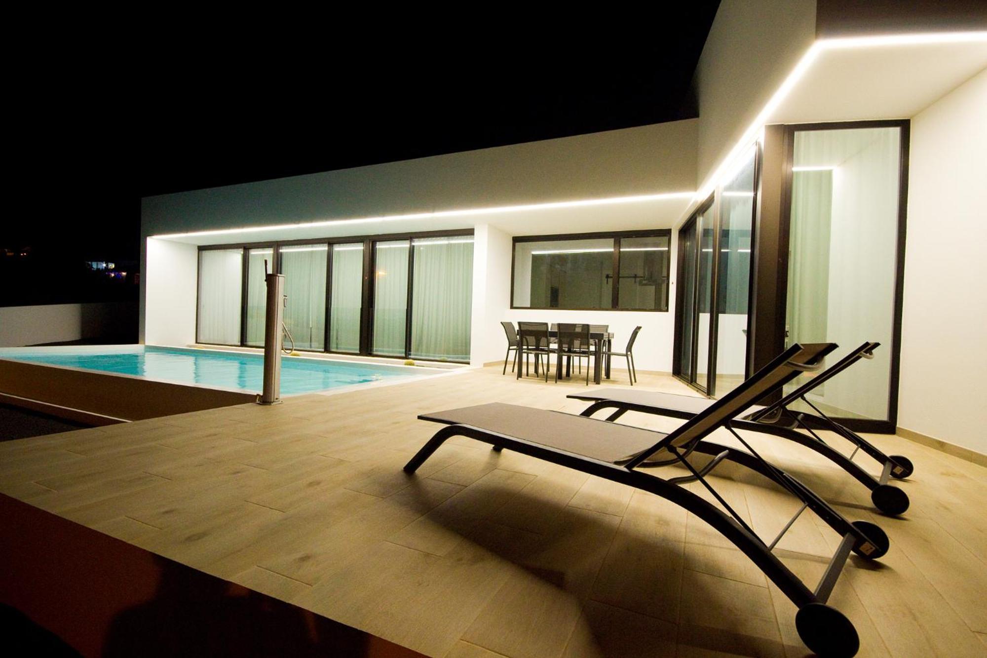 Villa Mendoza - By Az Rentals Guime Exterior photo